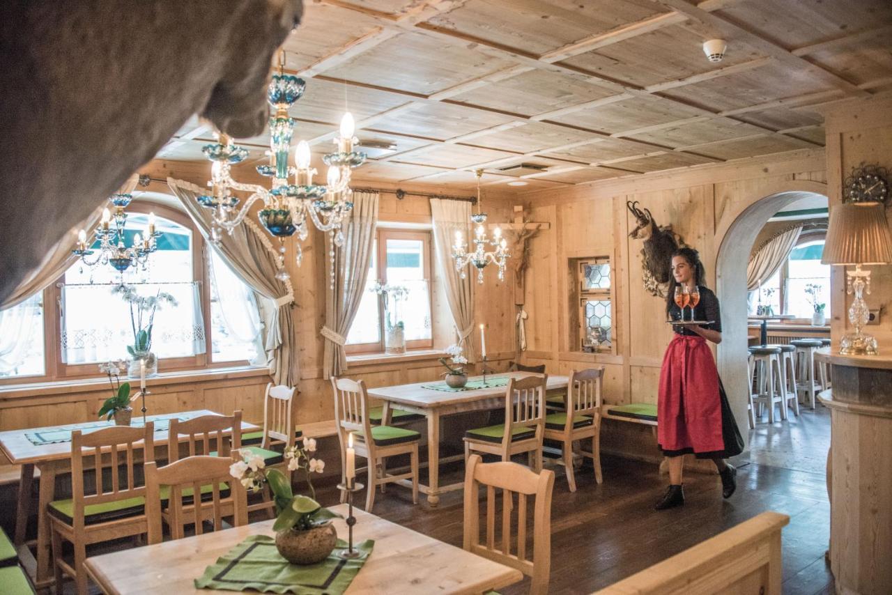 Hotel Edelweiss Braies  Zewnętrze zdjęcie
