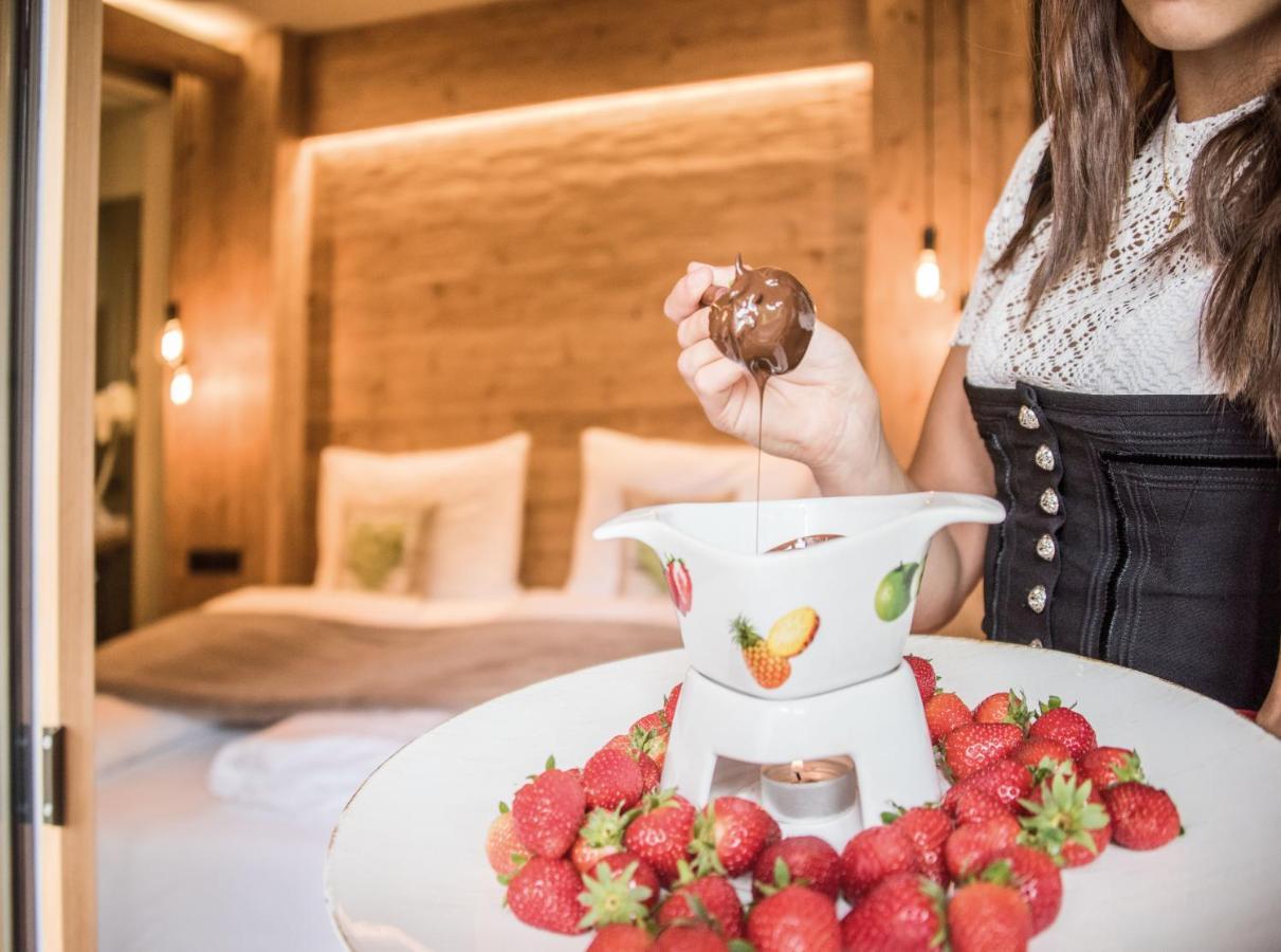 Hotel Edelweiss Braies  Zewnętrze zdjęcie